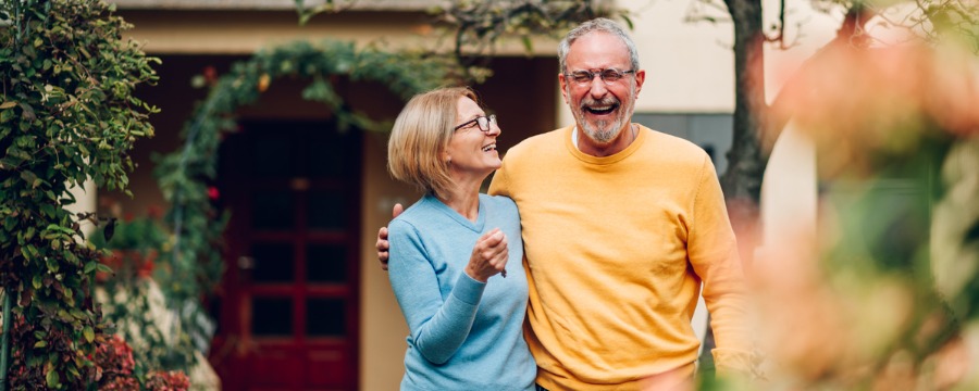 Address Change Couple moving into a new house